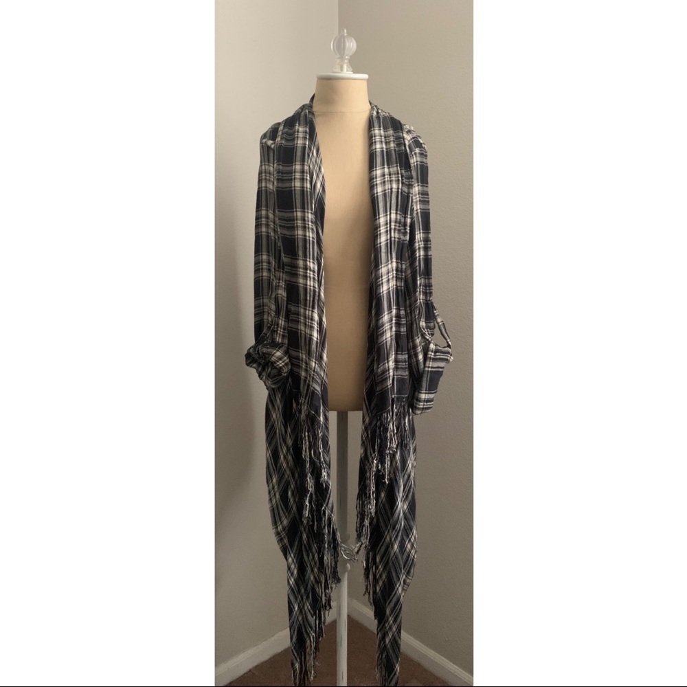 Lightweight, Fringe, Plaid Top